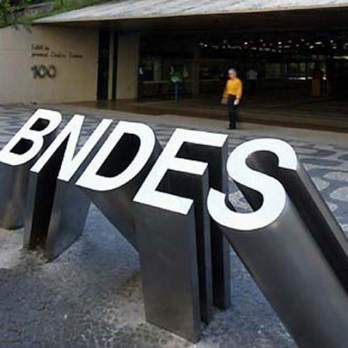Serra apresenta emenda que obriga o BNDES a publicar demonstrativos na internet