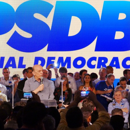Serra propõe ao PSDB retomar o debate sobre o parlamentarismo