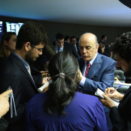 Serra propõe mudanças nas regras de participação de candidatos nos debates na TV