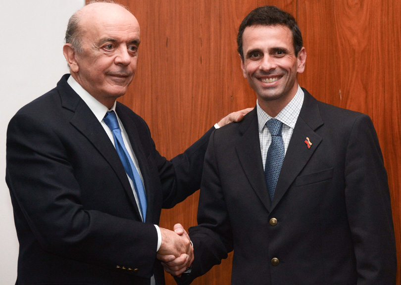 Serra recebe o governador de Miranda Henrique Capriles