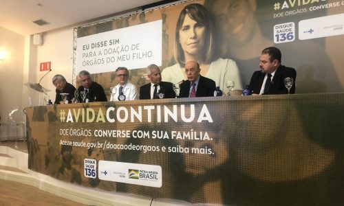 Com presença de Serra, Saúde anuncia aumento nos transplantes no Brasil